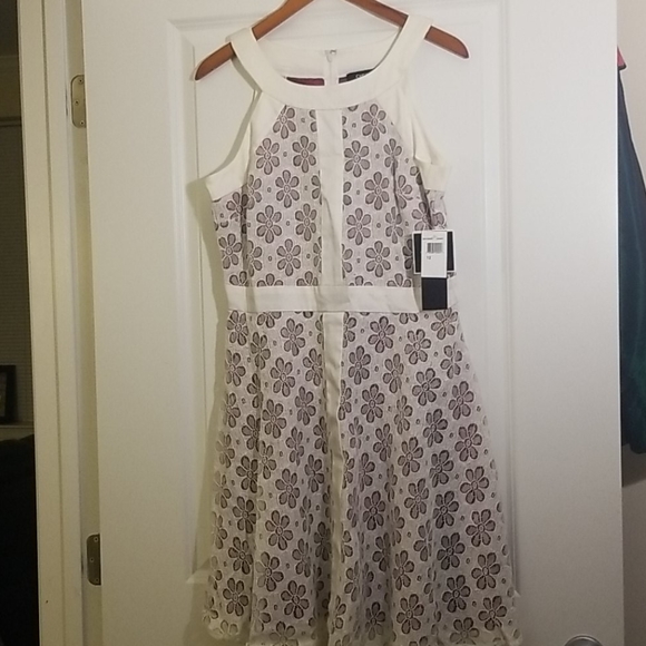 Dresses & Skirts - Buy1️⃣Get1️⃣🆓️  🌺 SPRING CLEANING 🌸
